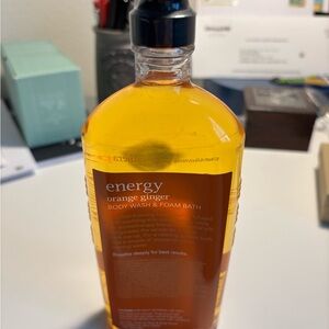Bath & Body Works Energy Orange Ginger Body Wash - Orange